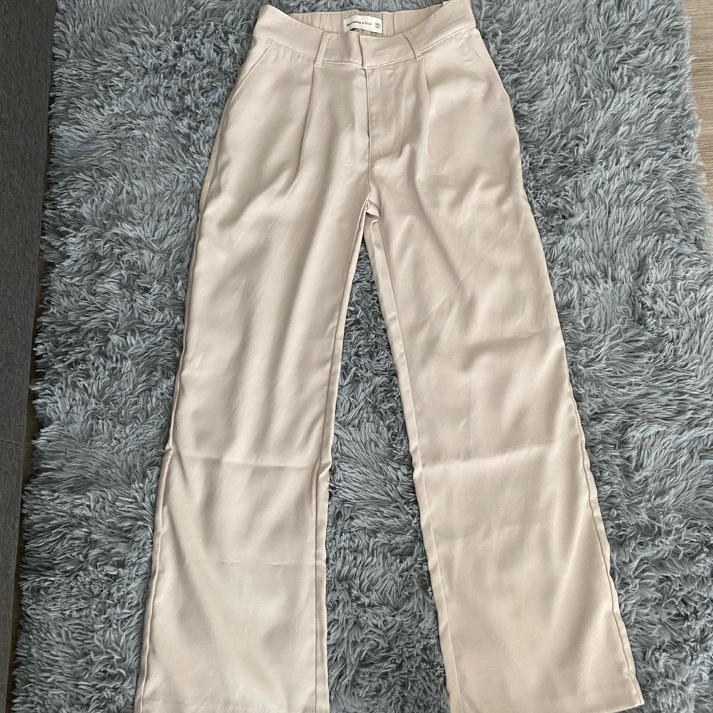 Abercrombie Low-Slung Relaxed Trouser